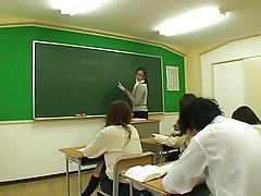 Dušo ju je dobio male sise se poljubili i pička lizao do pastuv